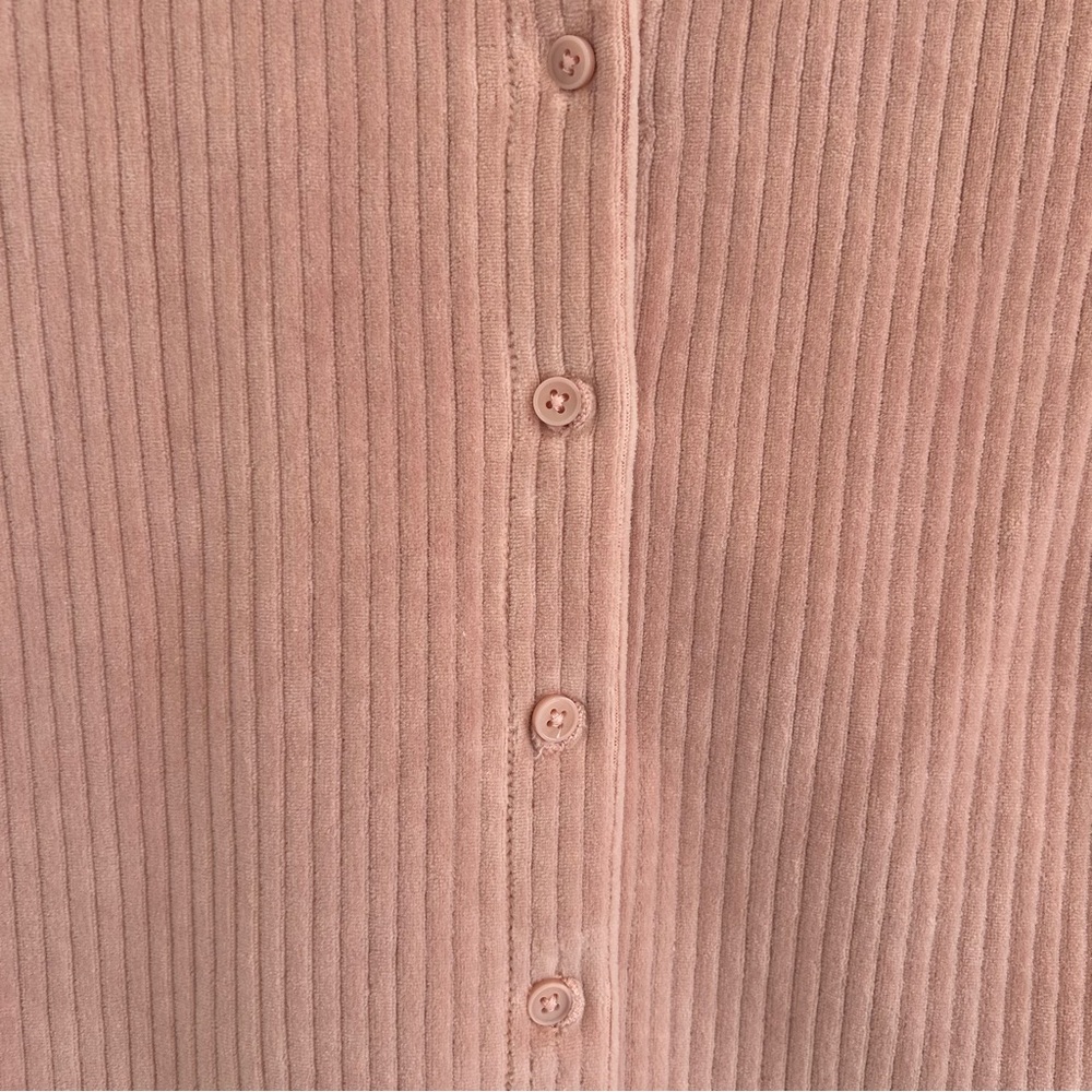 Sunday Best Pink Velour Button Down Top Size Small - Picture 3 of 11